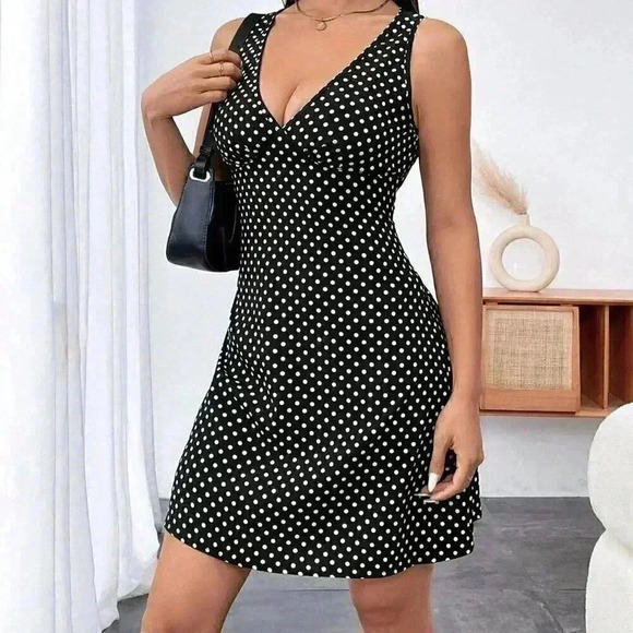 Black and White Casual Women's Polka Dot V-Neck Sleeveless Dress - Picture 1 of 6